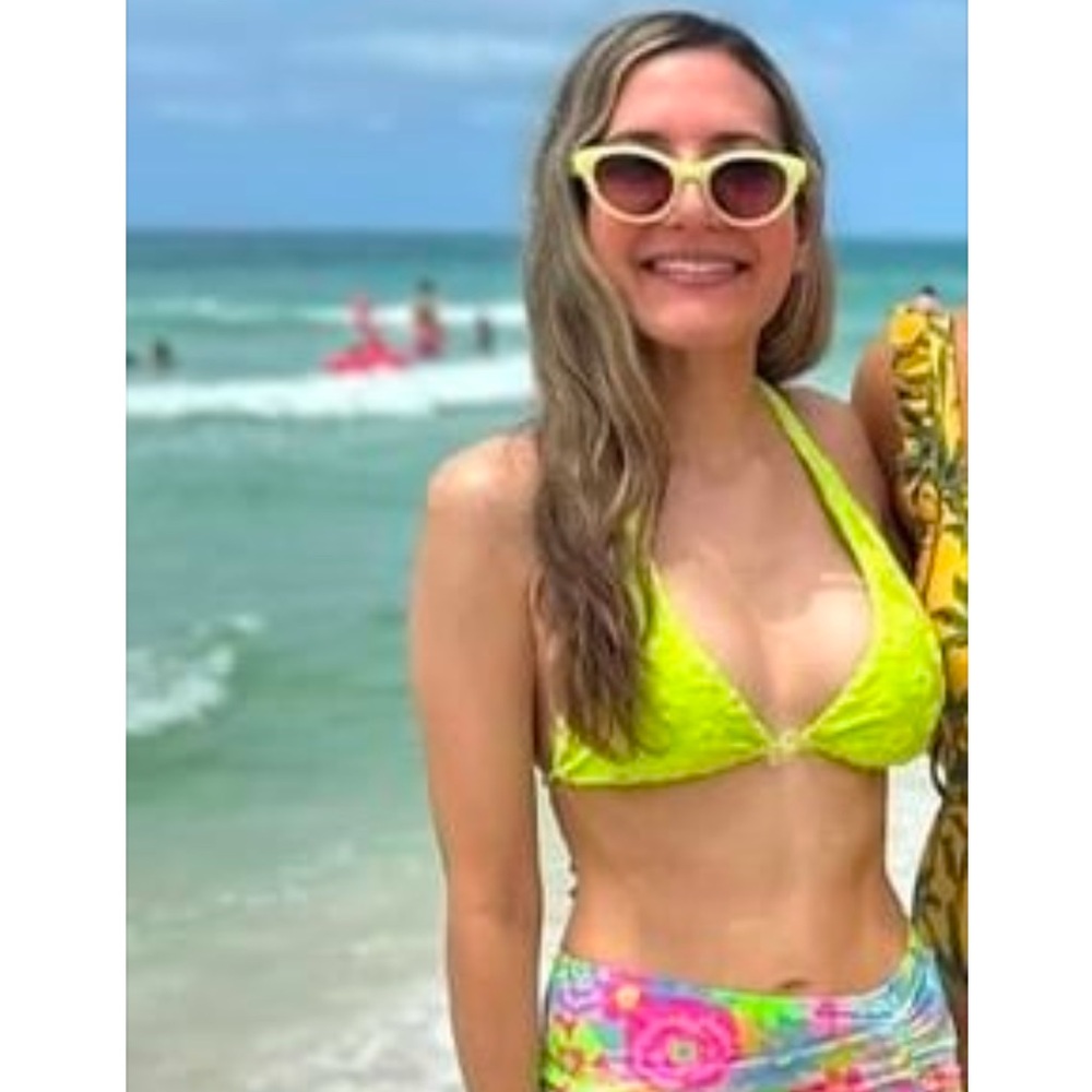 Swimsuit - Picture 3 of 6